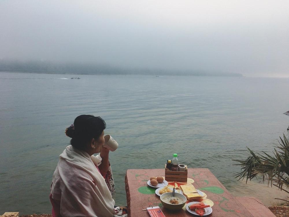 Baan Dongsak River View Sangkhla Buri Ngoại thất bức ảnh